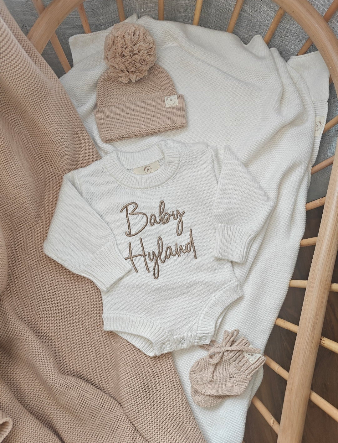 Clasp romper Hat/Headband and Booties